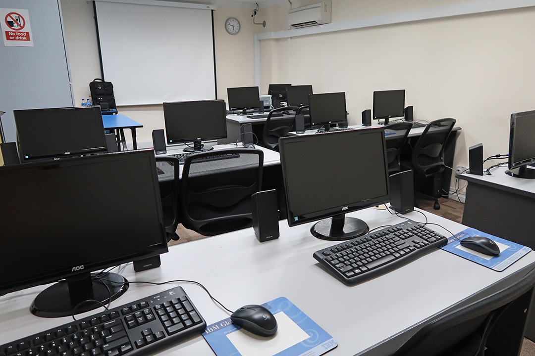 Chua Chu Kang I.T. Centre